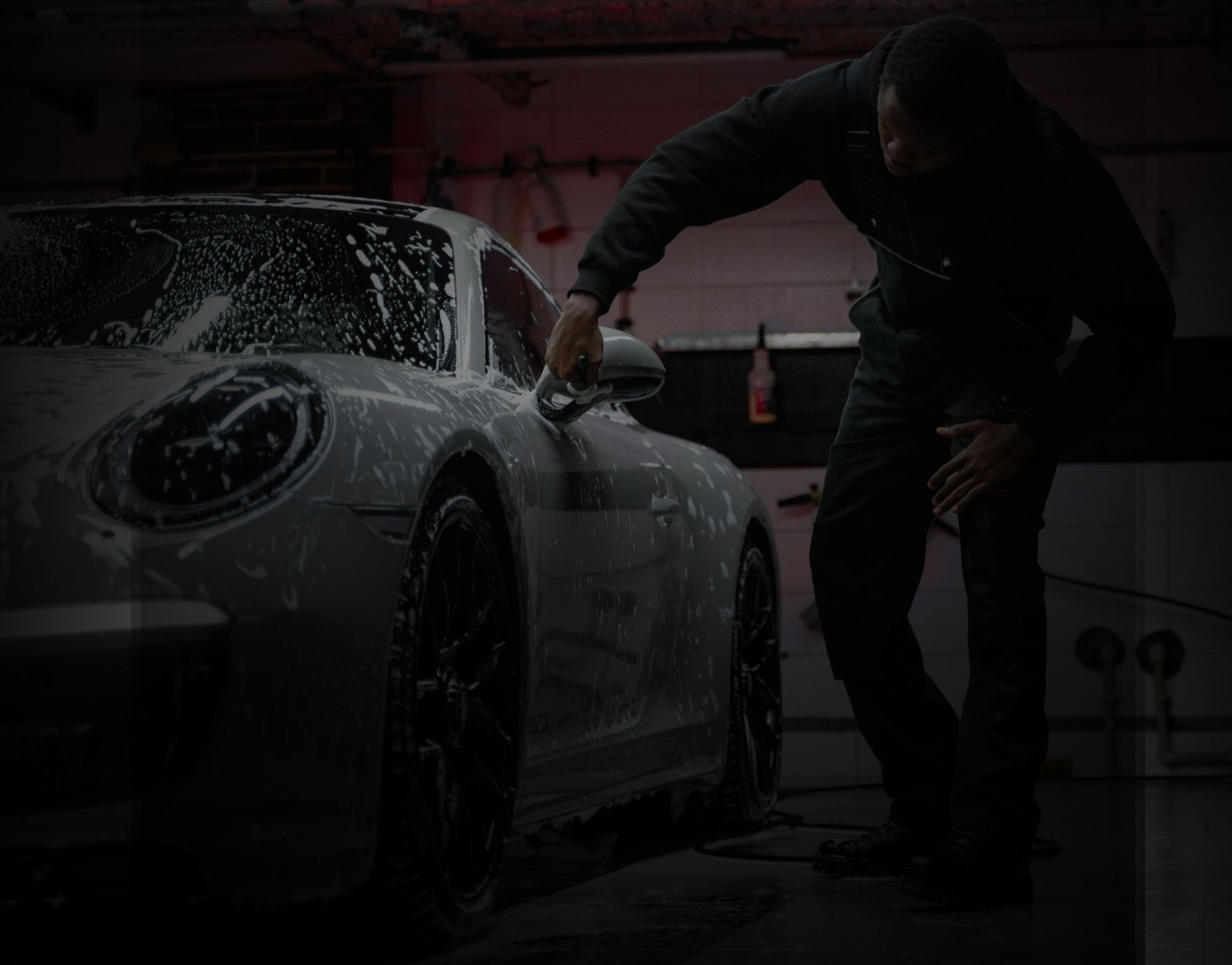 A propos de Auteuil Essence